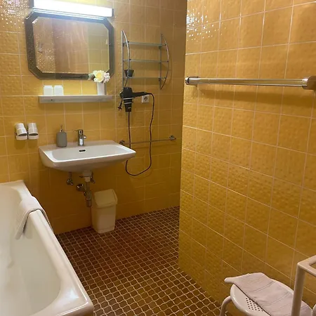 费里恩沃诺艾琳酒店